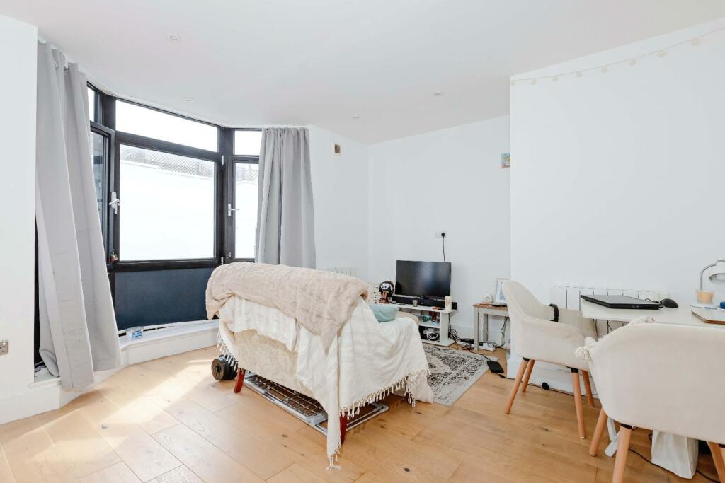Additional image 7 of Russell Mews, Brighton