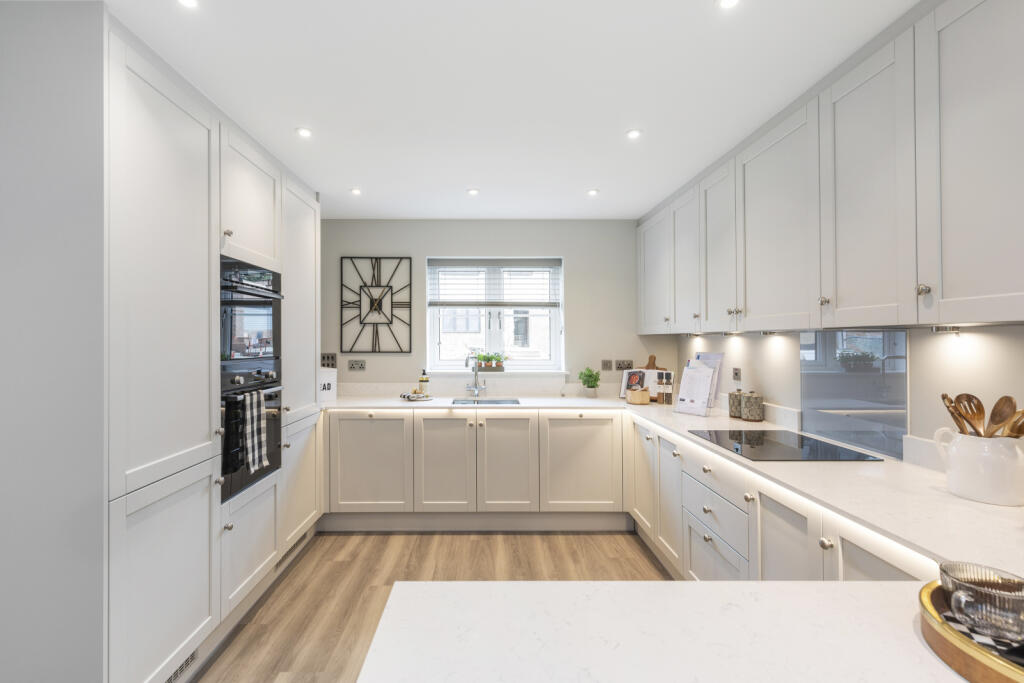 Additional image 4 of Acer Close, Frogmore, St. Albans, Hertfordshire, AL2