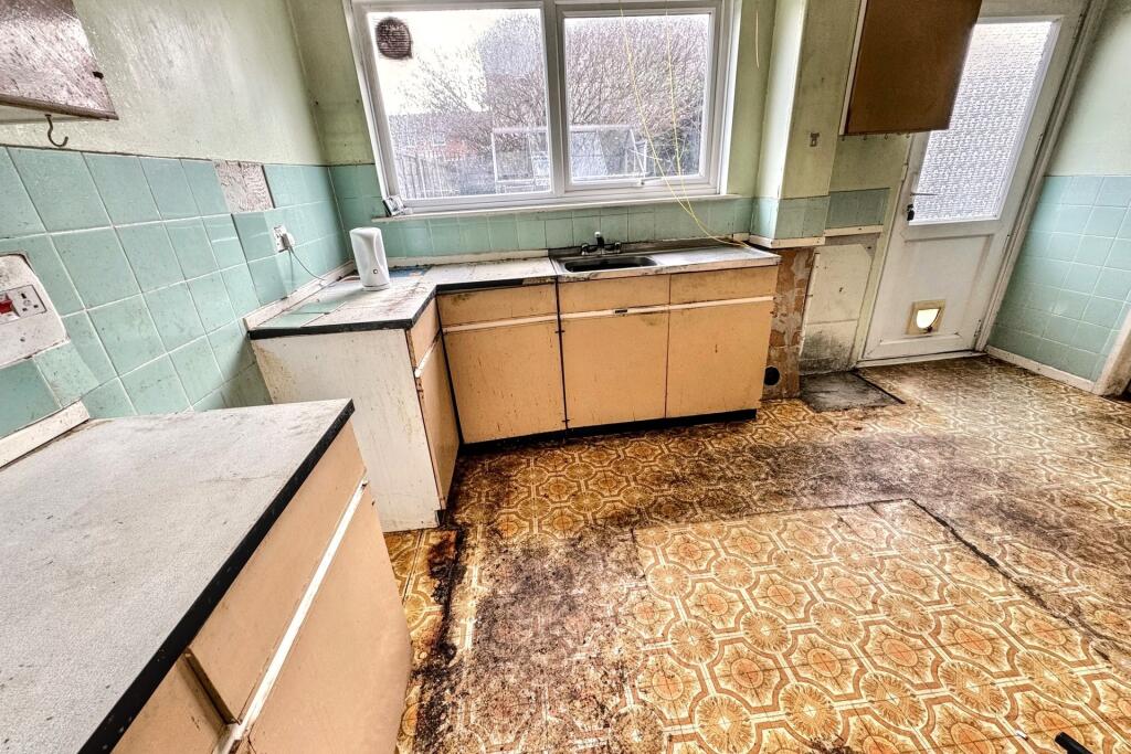 Additional image 3 of Bearwood