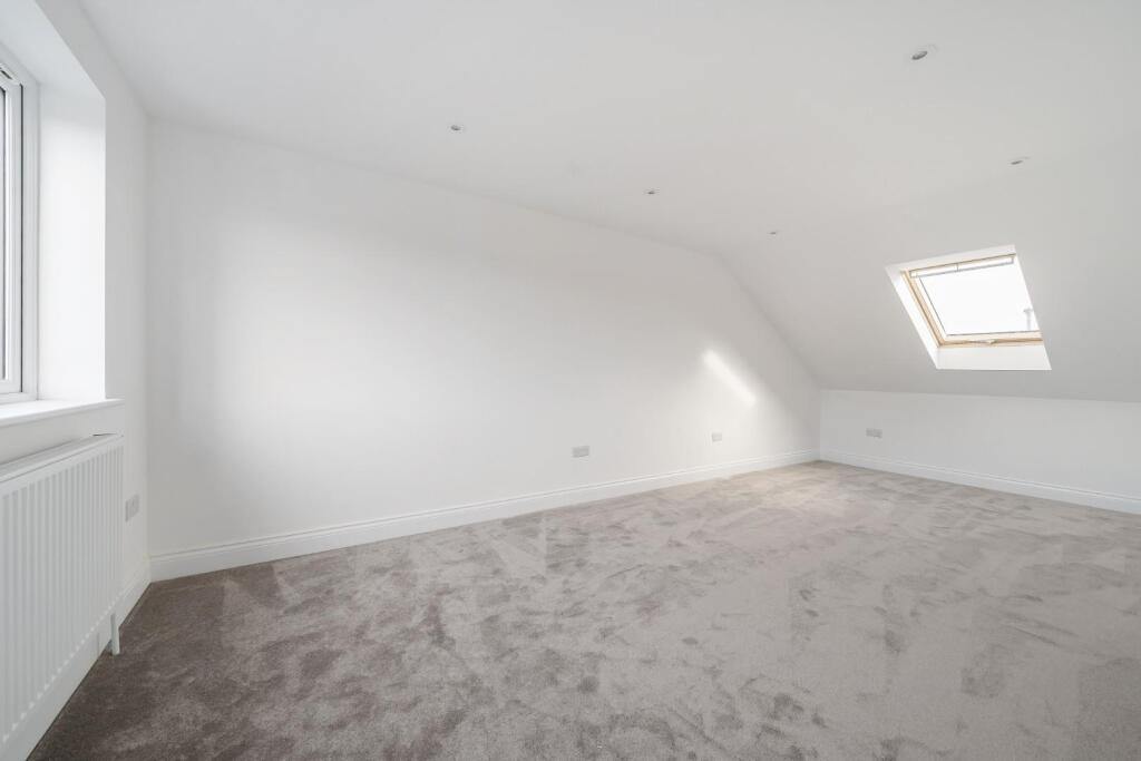 Additional image 17 of Hillview Road, Chislehurst