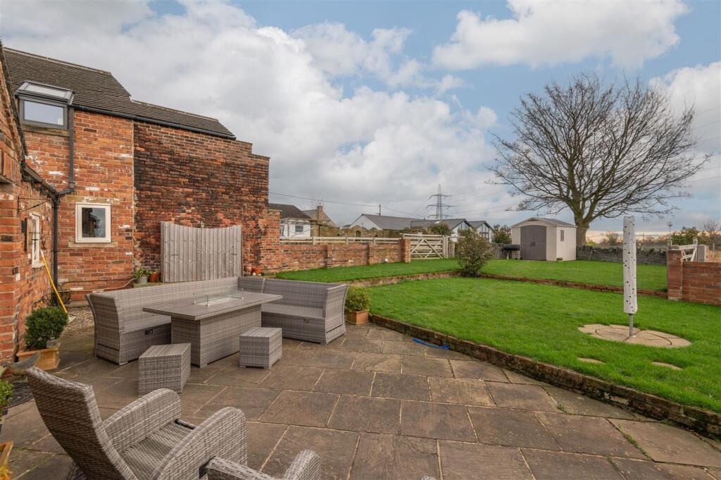 Additional image 23 of Latham Lane, Gomersal, Cleckheaton