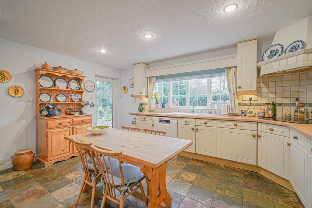 Additional image 3 of Beconsfield Close, Dorridge, B93