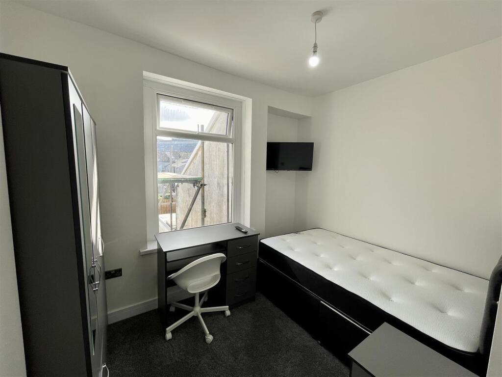 Additional image 12 of 4 BED HOUSE, BEDFORD STREET