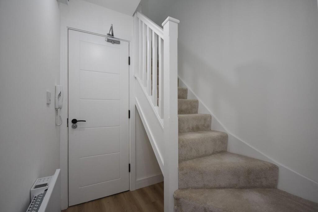 Additional image 14 of Flat 4, 76 Connaught Road, Cardiff, CF24 3PX