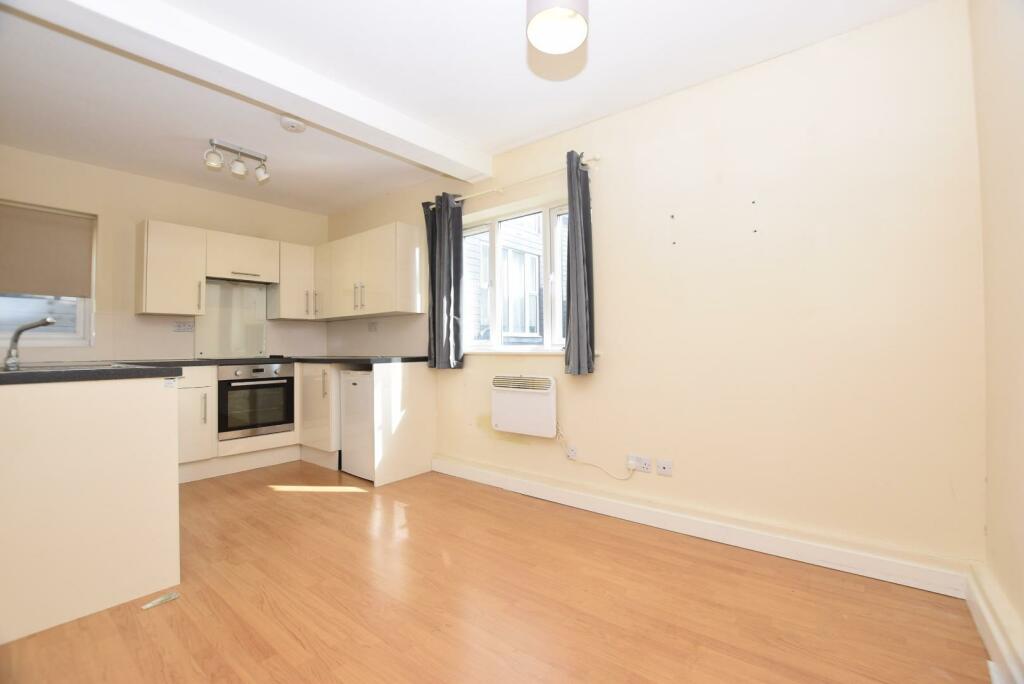 Additional image 7 of 5-9 Drakes Yard, Queen Street, Haverhill, Suffolk CB9 9DZ