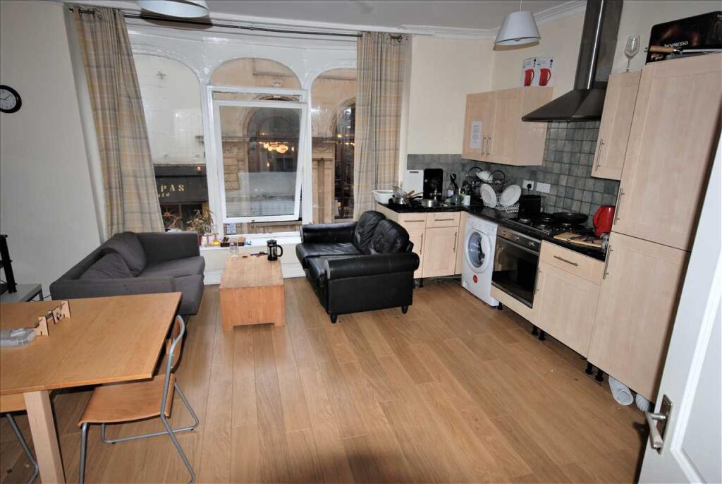 Additional image 8 of First Floor Flat The Mall