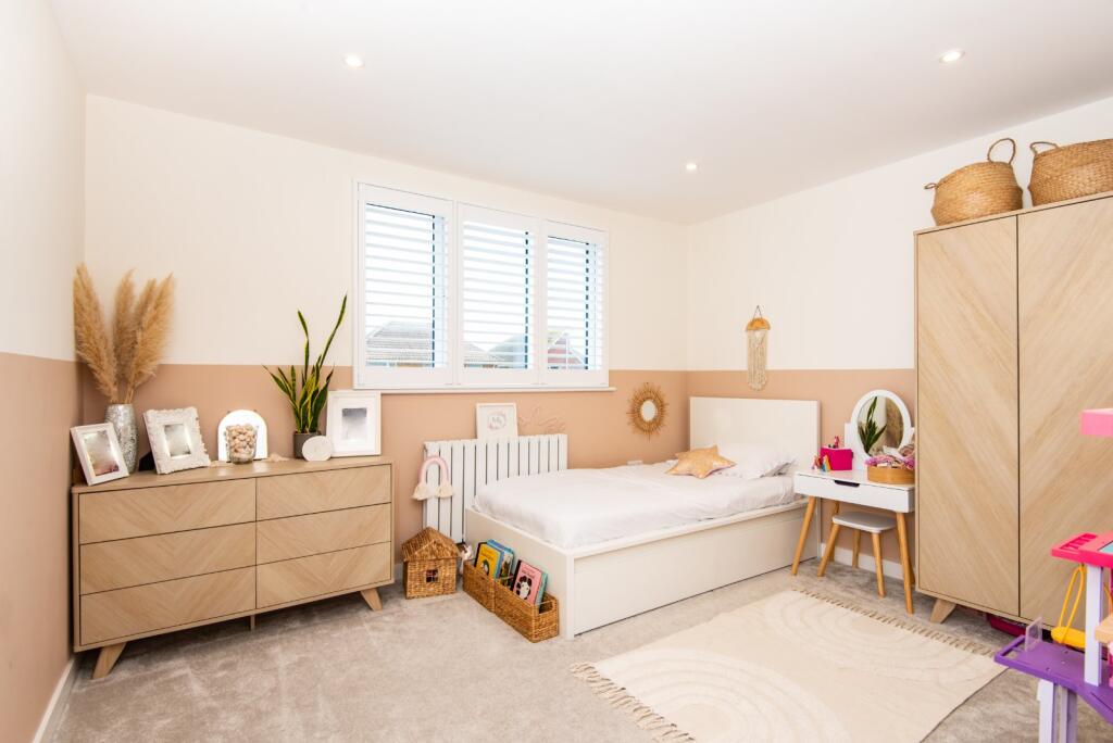 Additional image 17 of Falcon Close, Shoreham Beach, West Sussex, BN43