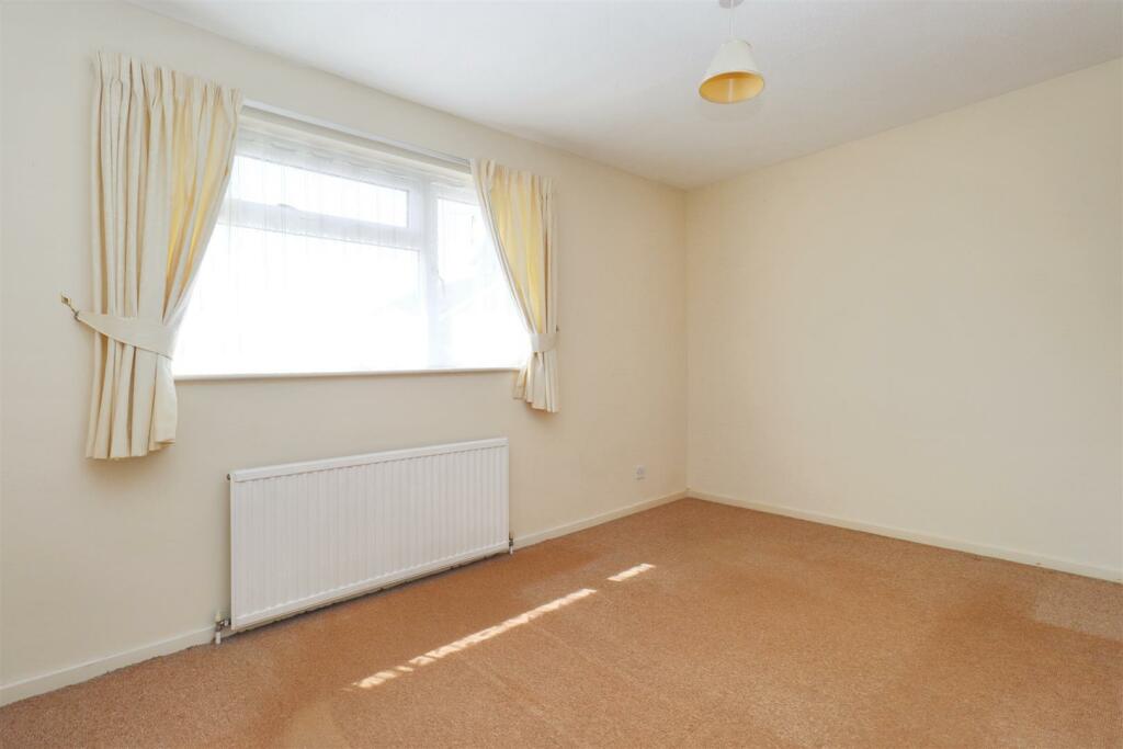 Additional image 8 of Cul-de-sac location within Yeolands Drive, Clevedon