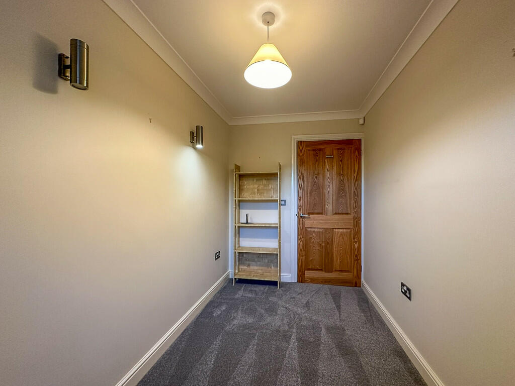 Additional image 18 of High Street, Girton