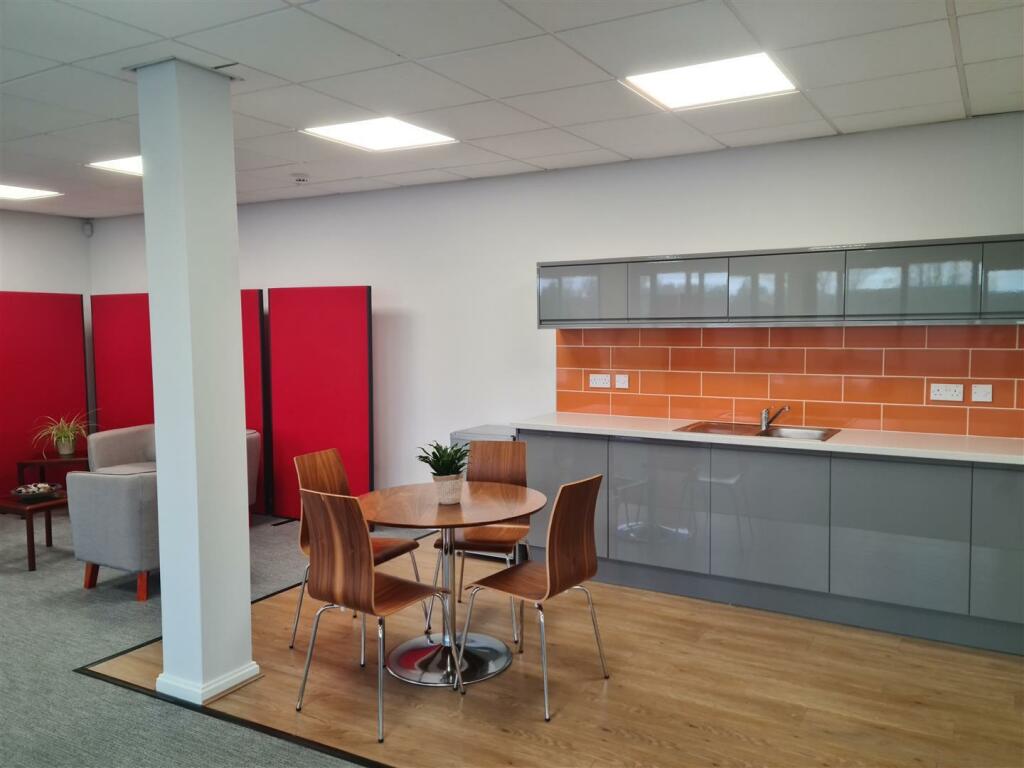 Additional image 6 of 3 Alexandra Gate, Ffordd Pengam, Cardiff, CF24 2UD.