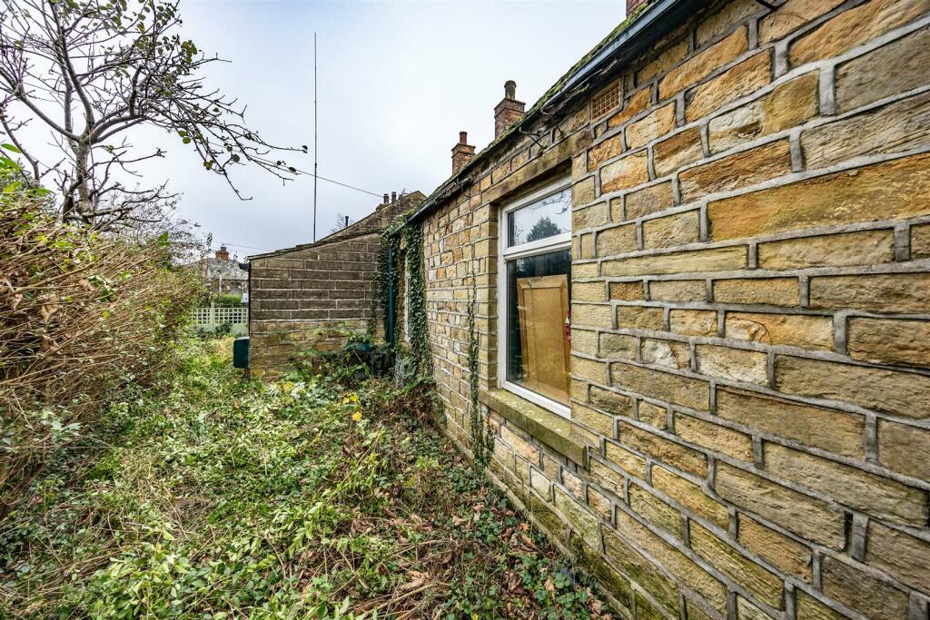 Additional image 13 of Chapel Fold, Bradford
