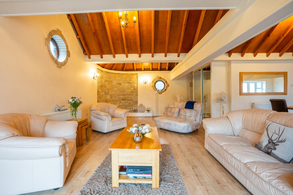 Additional image 22 of Highland View Close, Colehill, Wimborne, Dorset, BH21