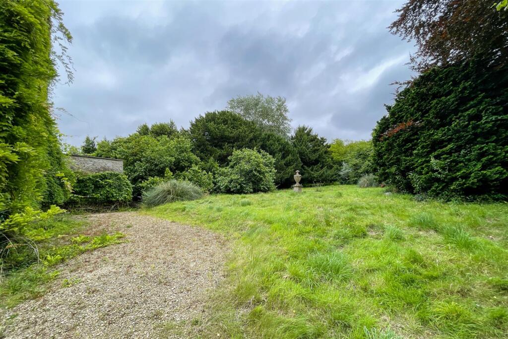 Additional image 57 of HUTTON COURT | NORTH SOMERSET
