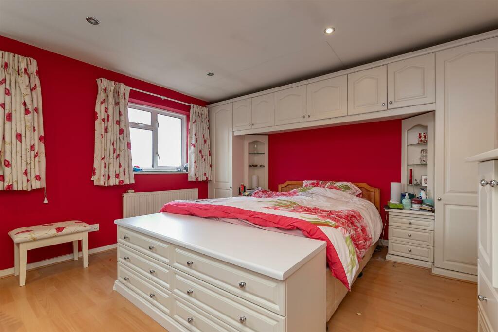 Additional image 6 of Pollicott Close, St. Albans