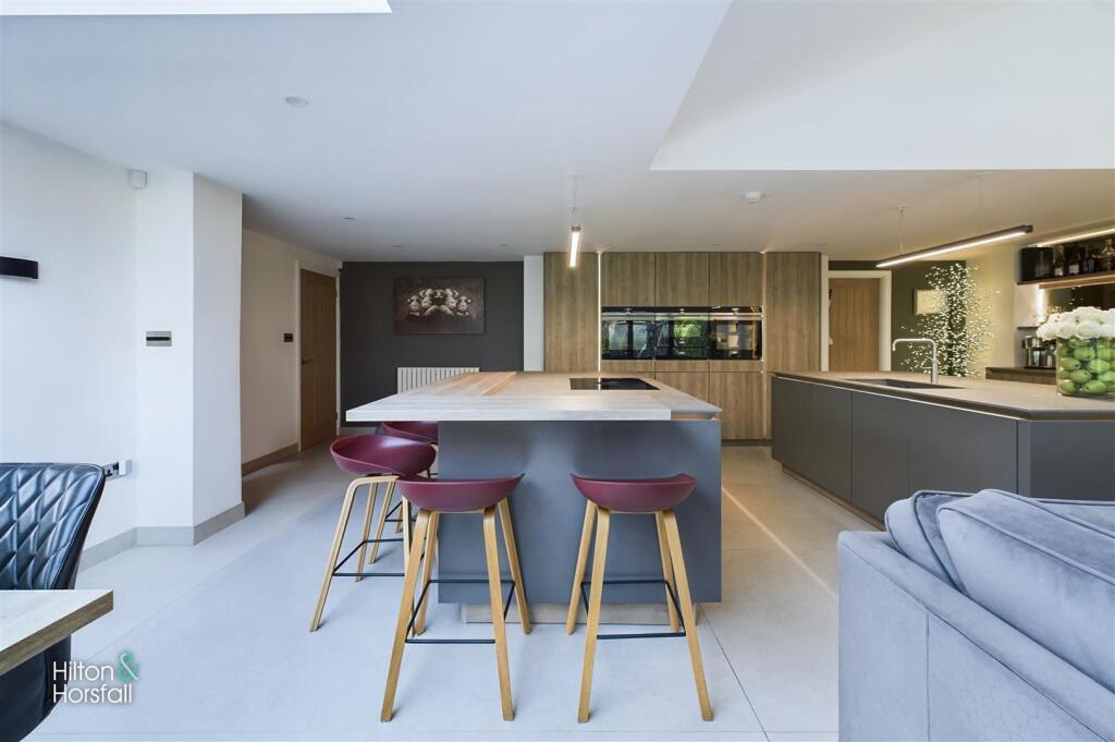 Additional image 16 of Clover Crescent, Burnley