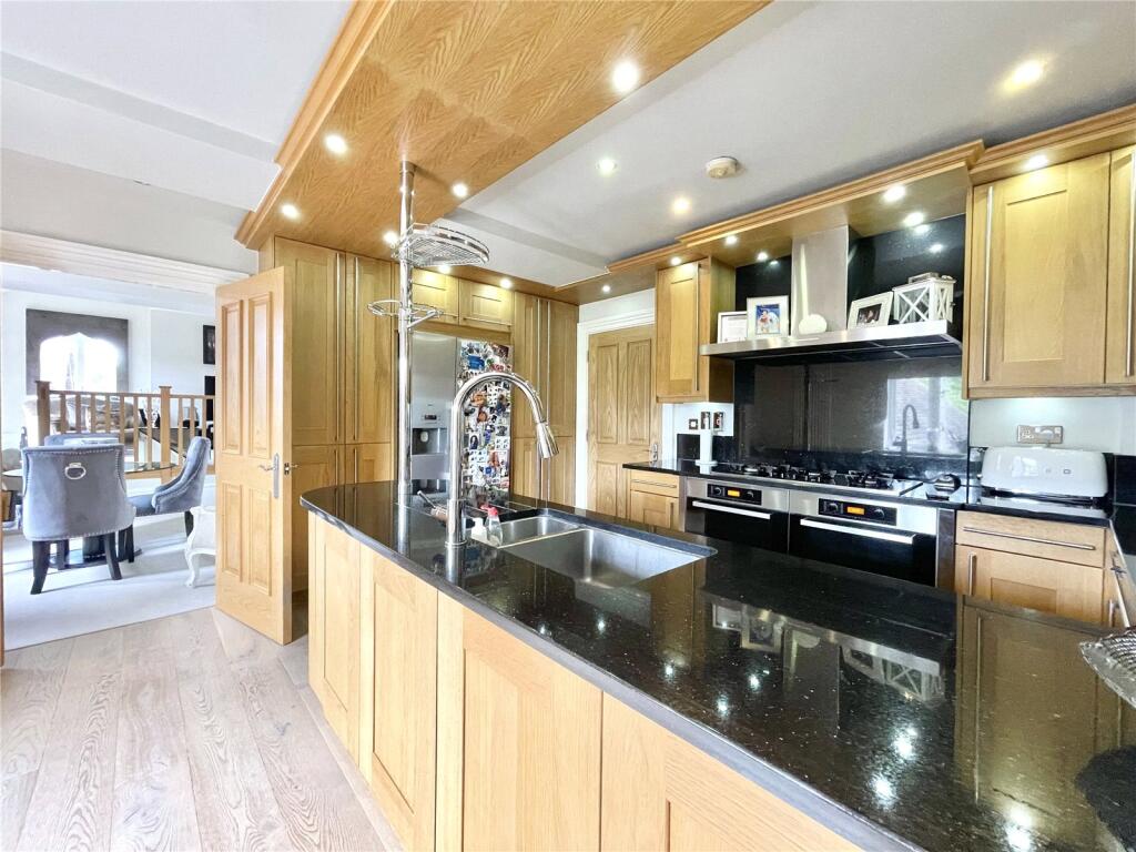 Additional image 8 of Bedwell Hall, Bedwell Park, Cucumber Lane, Essendon, AL9