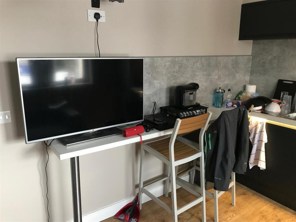 Additional image 8 of Gloucester Road, Bristol