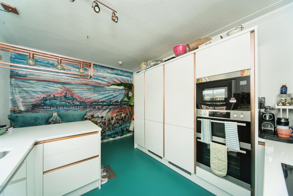 Additional image 5 of Jevington Gardens, Eastbourne