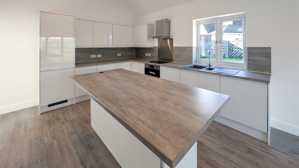 Additional image 6 of Fordham Road, Isleham