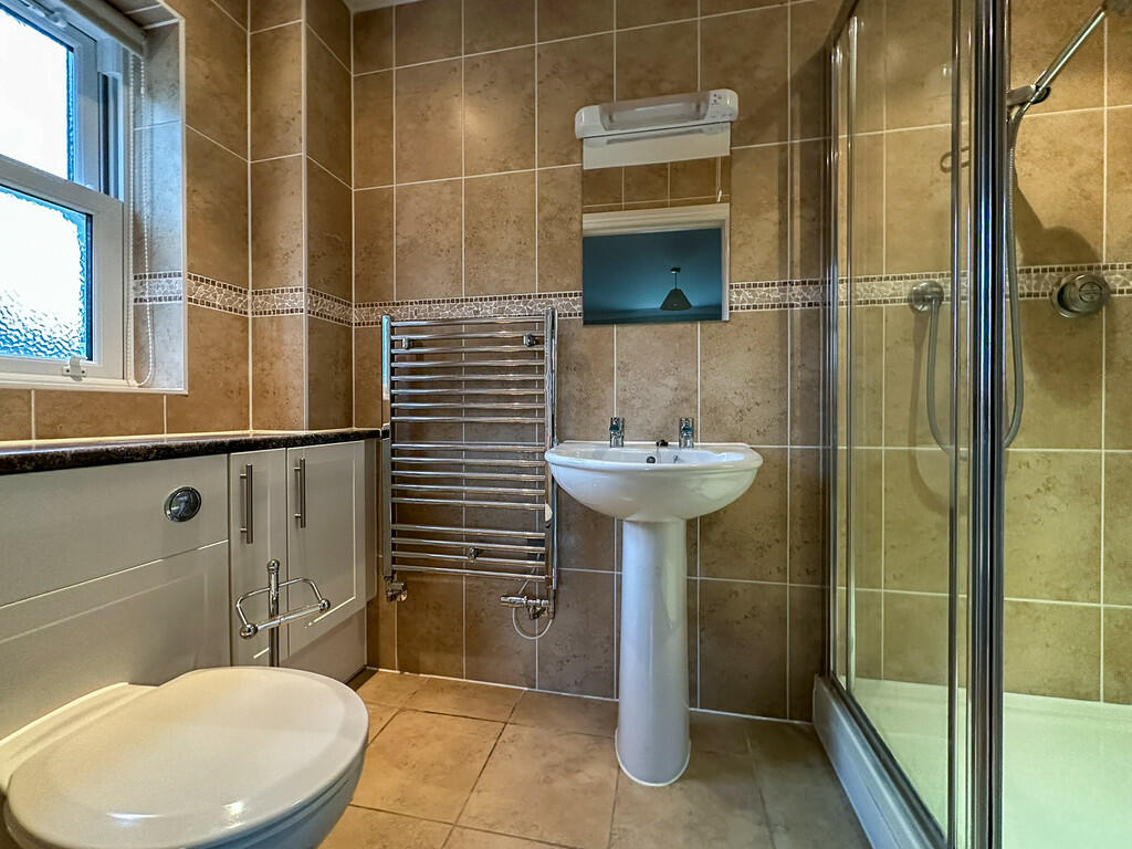 Additional image 21 of High Street, Girton