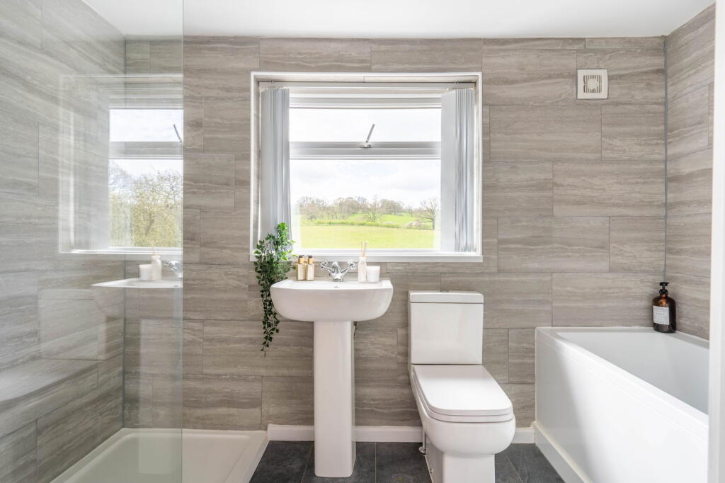 Additional image 11 of Rear Cottages, Alvechurch, B48 7PP