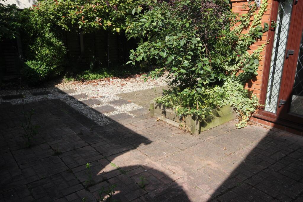 Additional image 12 of 1 Bradleys Close