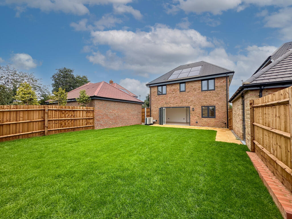 Additional image 40 of Hayfield Lodge, New Road, Over, CB24