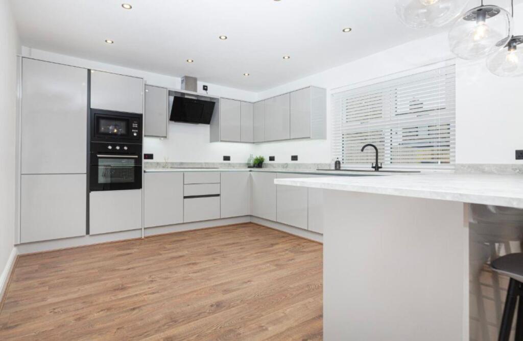 Additional image 26 of Undercliffe Road, Bradford, BD2 3BJ