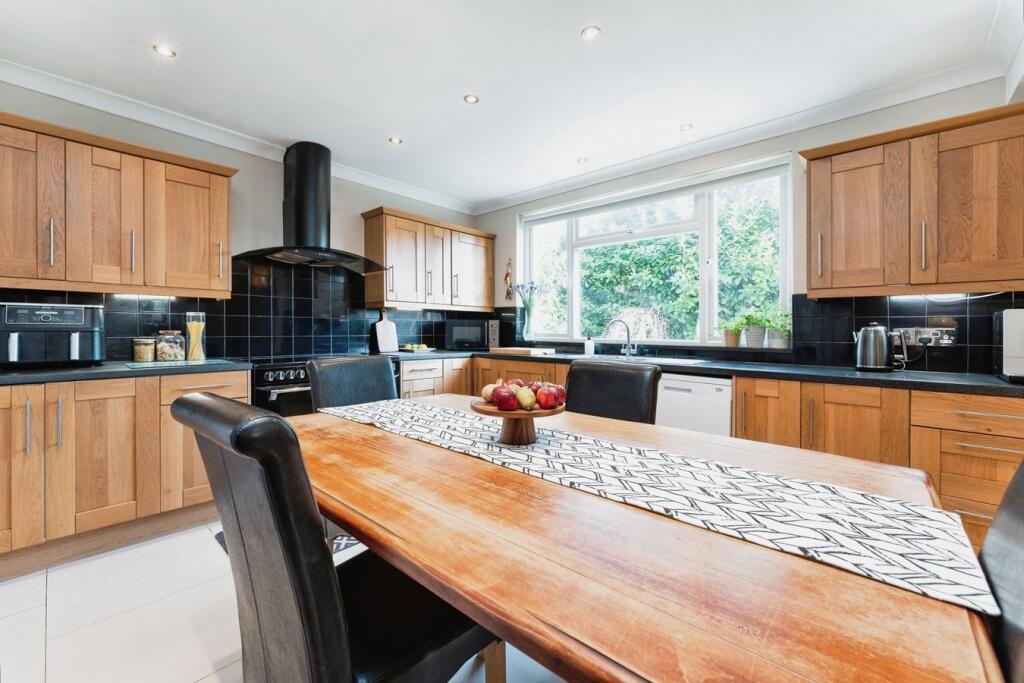 Additional image 5 of Fordham Road, Newmarket, CB8