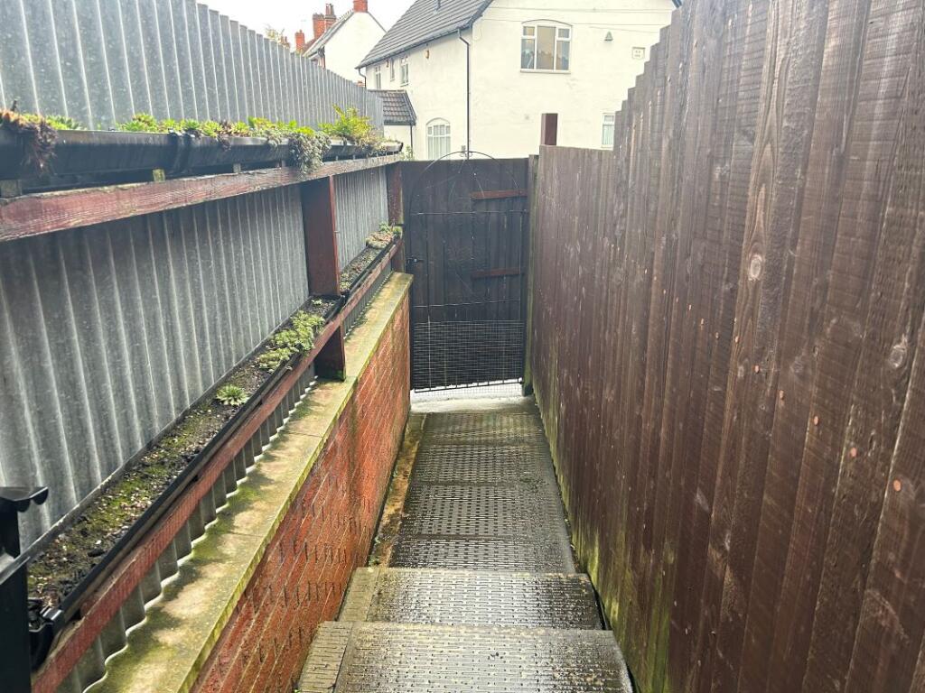 Additional image 12 of 68 & 68A Three Shires Oak Road, Bearwood, Smethwick, West Midlands, B67 5BY