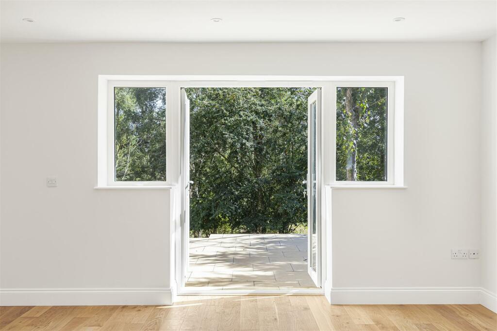 Additional image 9 of The Highlands, Exning