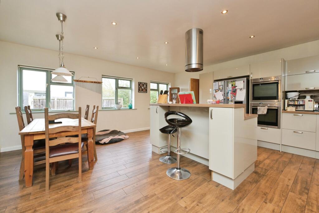 Additional image 2 of Cutting Road, Abington, Cambridge, Cambridgeshire, CB21