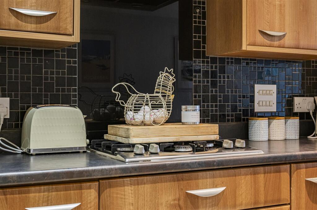 Additional image 24 of Westview Close, Peacehaven