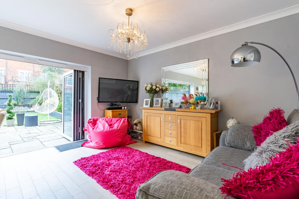 Additional image 6 of Beningfield Drive, London Colney, St. Albans, Hertfordshire, AL2