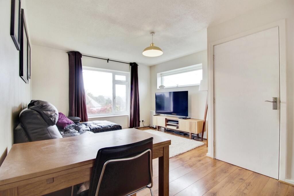 Additional image 18 of Woodside Road, WELWYN
