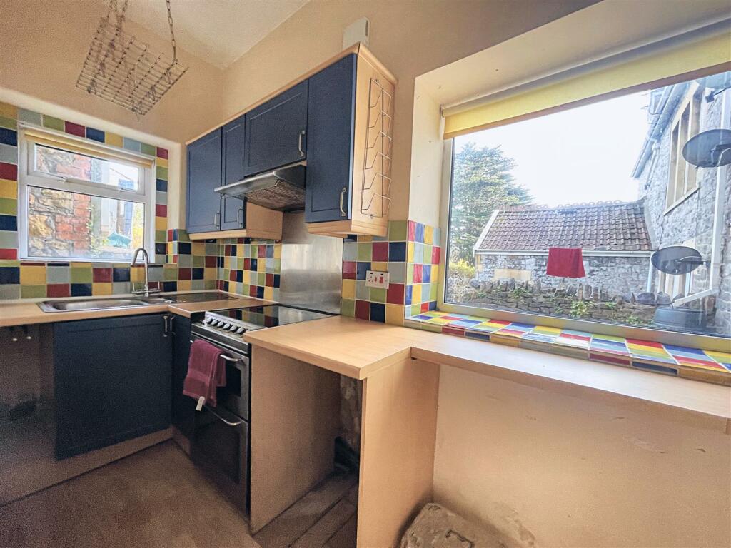 Additional image 8 of Elmhyrst Road, Weston super mare