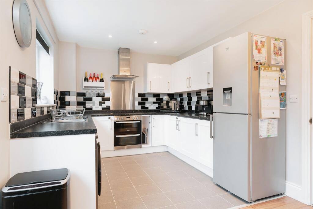 Additional image 2 of Northumbria Close, Haddenham, ELY