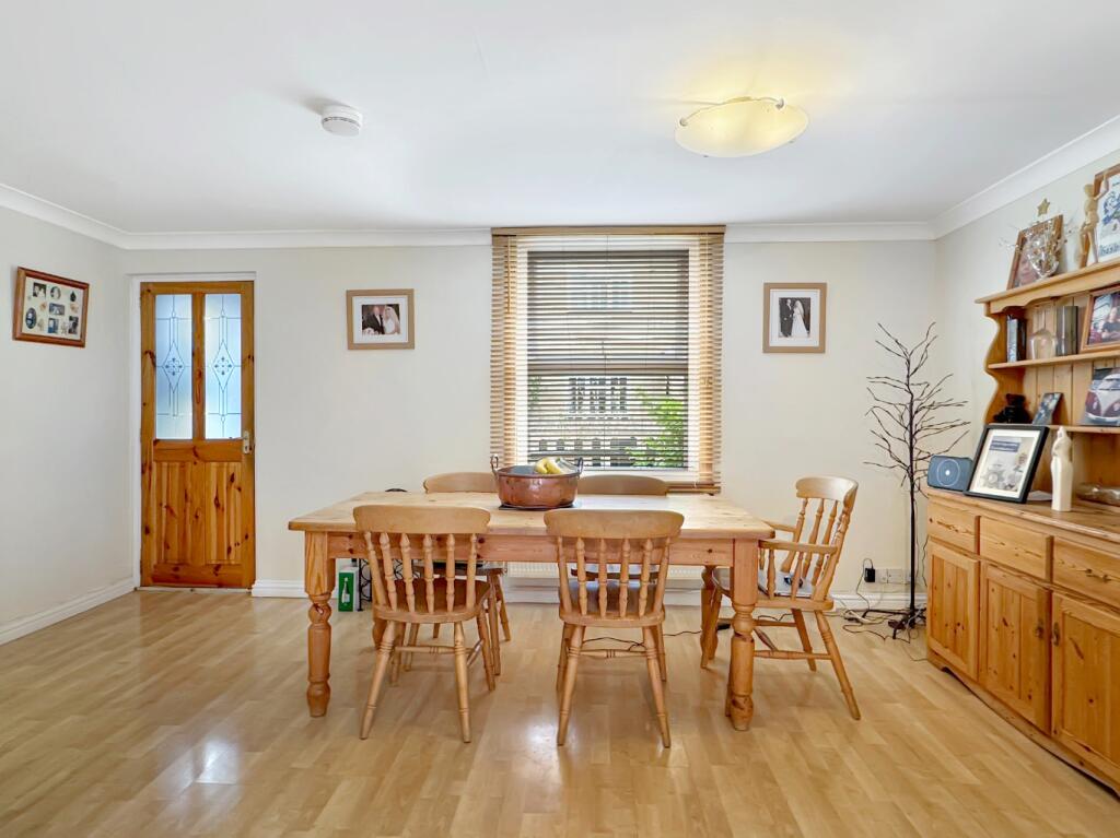 Additional image 6 of High Street, Over