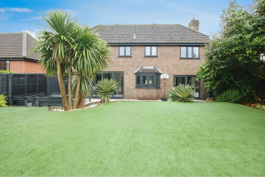 Additional image 3 of Elmgate Drive, Bournemouth, BH7