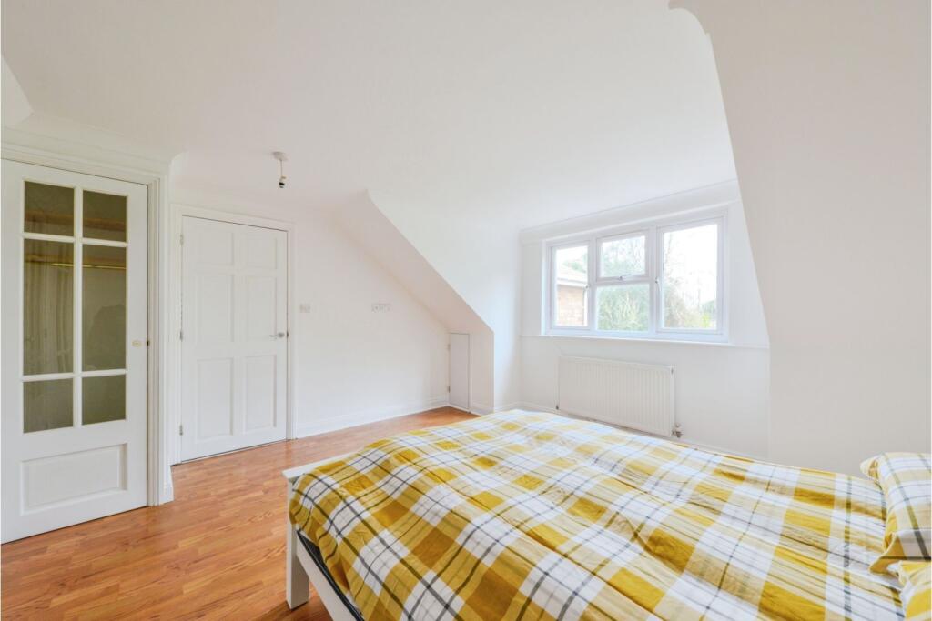 Additional image 14 of Park Street Lane, St. Albans, AL2