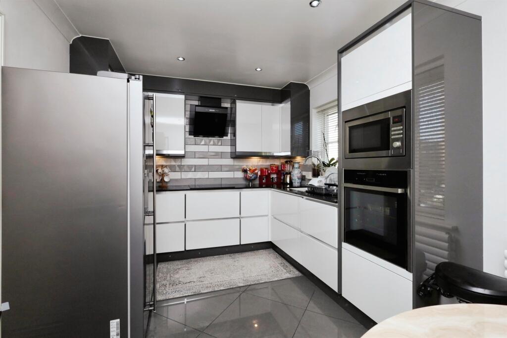 Additional image 4 of Avenue Place, Eastbourne