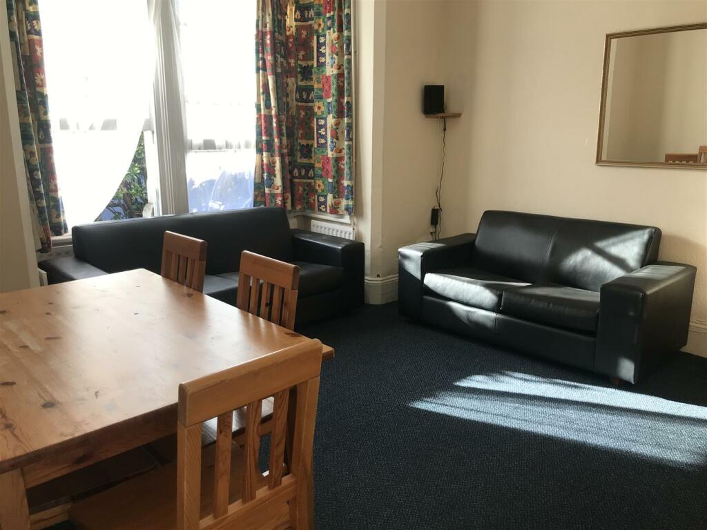 Additional image 9 of Room 3, 51 Cherry Hinton Road, Cambridge, CB1 7BS