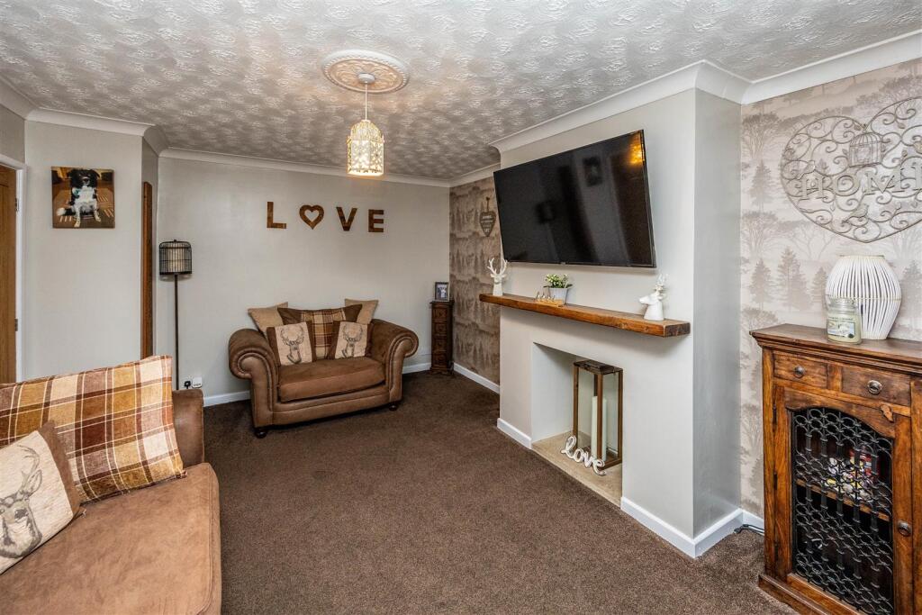 Additional image 4 of Hainsworth Moor Drive, Queensbury, Bradford
