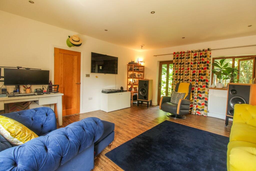 Additional image 8 of West Drive, Highfields Caldecote, Cambridge