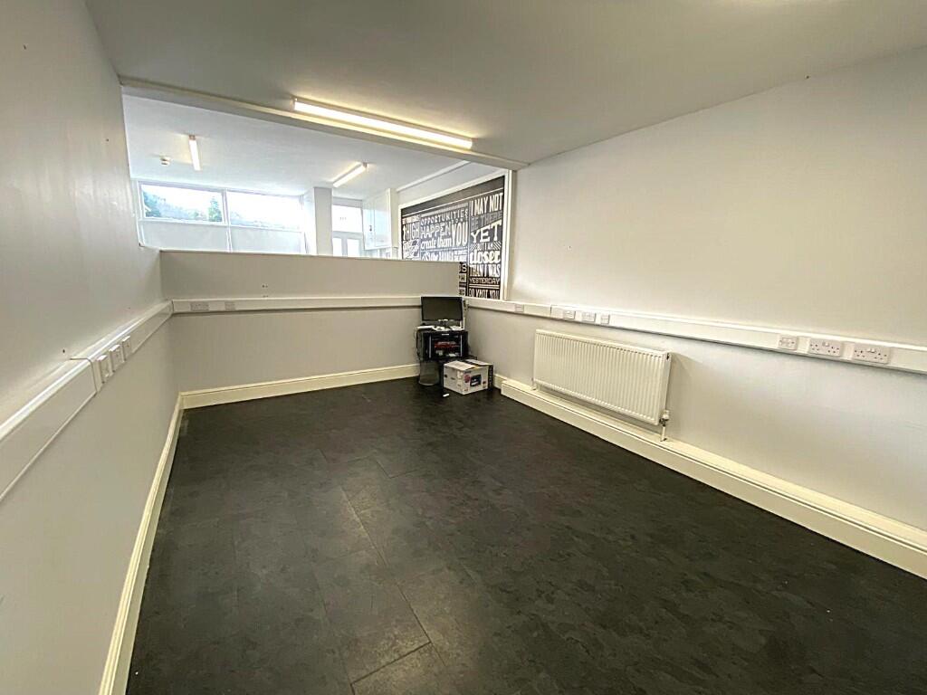 Additional image 7 of Oxford Street, CF15