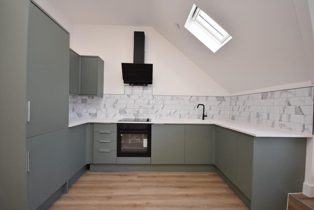 Additional image 5 of Flat 4, 76 Connaught Road, Cardiff, CF24 3PX