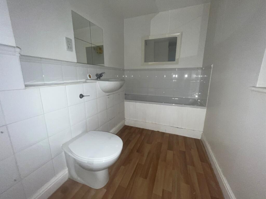 Additional image 8 of Horn Book, Saffron Walden