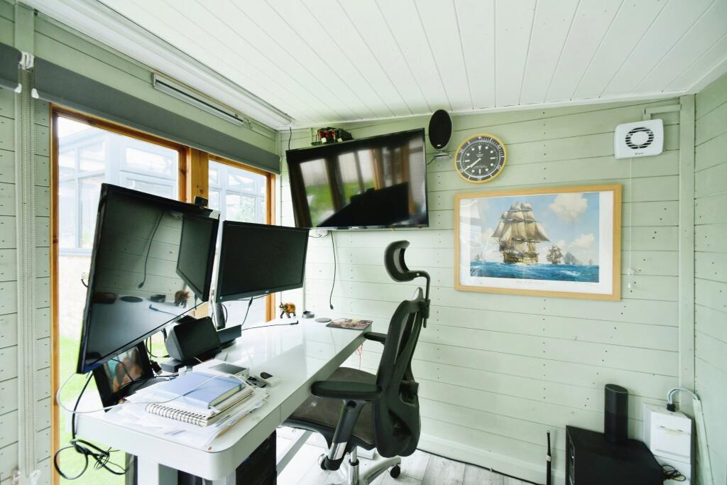 Additional image 27 of Capel Avenue, Peacehaven, BN10