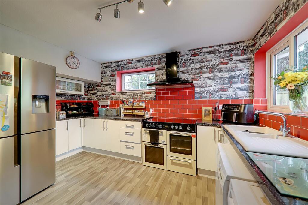 Additional image 4 of Hawthorn Road, Broadwater, Worthing