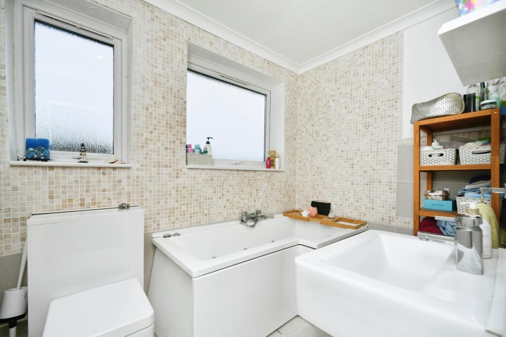 Additional image 23 of Highlands Road, Portslade, BN41